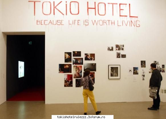 tokio hotel prin muzeu ... treia poza.. moderator V.I.P.