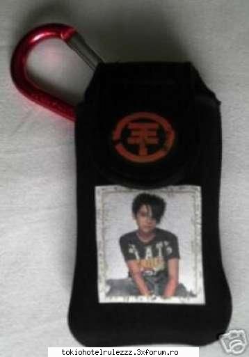 Accesorii - c bn iar lu' telu mew acolo - ~~Tokio Hotel~~