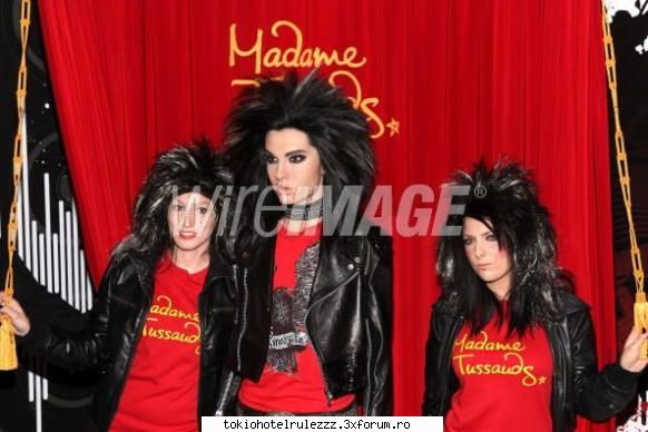 Bill figura de Ceara - c uratanii inafar d stauie - ~~Bill Kaulitz~~