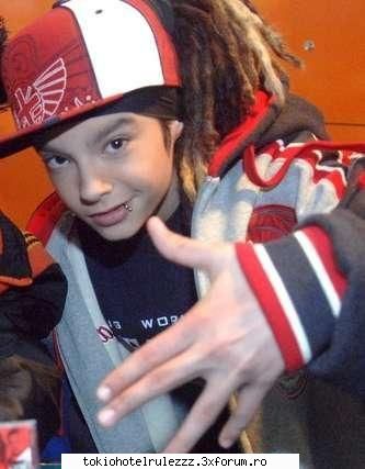 Dread-urile lui Tomeatza - vreau si eu viermisori din aia - ~~Tom Kaulitz~~