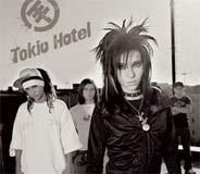 asta e mortala  nup? :nebun: poze cu ~~tokio hotel~~