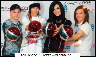 :rolleyes: poze cu ~~tokio hotel~~