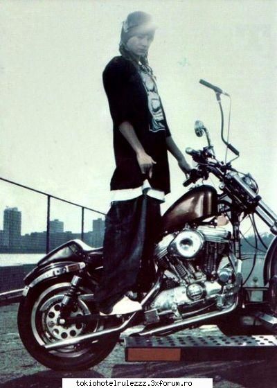 :nebun:  :nebun: poze cu ~~tom kaulitz~~