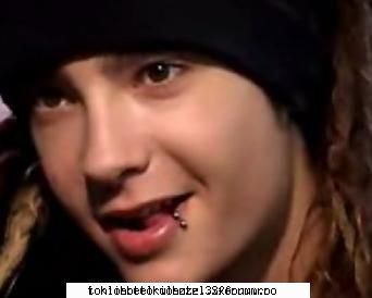 Poze cu ~~Tom Kaulitz~~ - ���BuBuLoVeAnImE��� - ~~Tom Kaulitz~~
