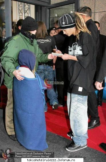 saracutzu' copil :( poze cu ~~tom kaulitz~~