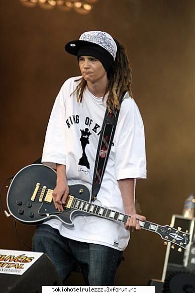 el este uniql tom :dinti:  :dinti: poze cu ~~tom kaulitz~~