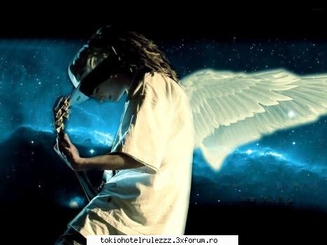 mai pun una ....... :nebun:  :nebun:  :nebun: poze cu ~~tom kaulitz~~