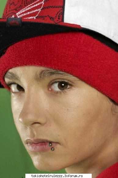 c va deranjeaza la el?? - se da prea jmecher - ~~Tom Kaulitz~~