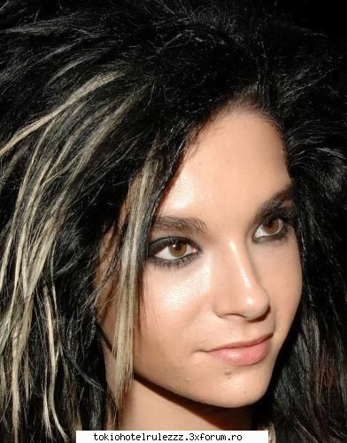 noul lui look - la pkachu ii placea mai moolt d billu inainteh - ~~Bill Kaulitz~~