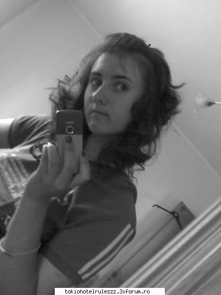 mzzzzzzz :rusine:  :rusine: 


ji voi sunteti  :nebun: